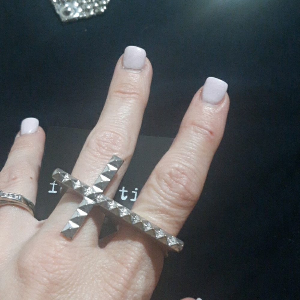 Size 7 Cross Ring Full Tilt
